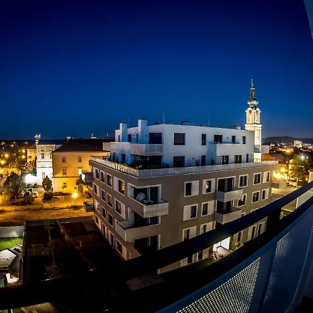 Ferienwohnung Rooftop Tulln Operated By Revliving Tulln An Der Donau Exterior foto